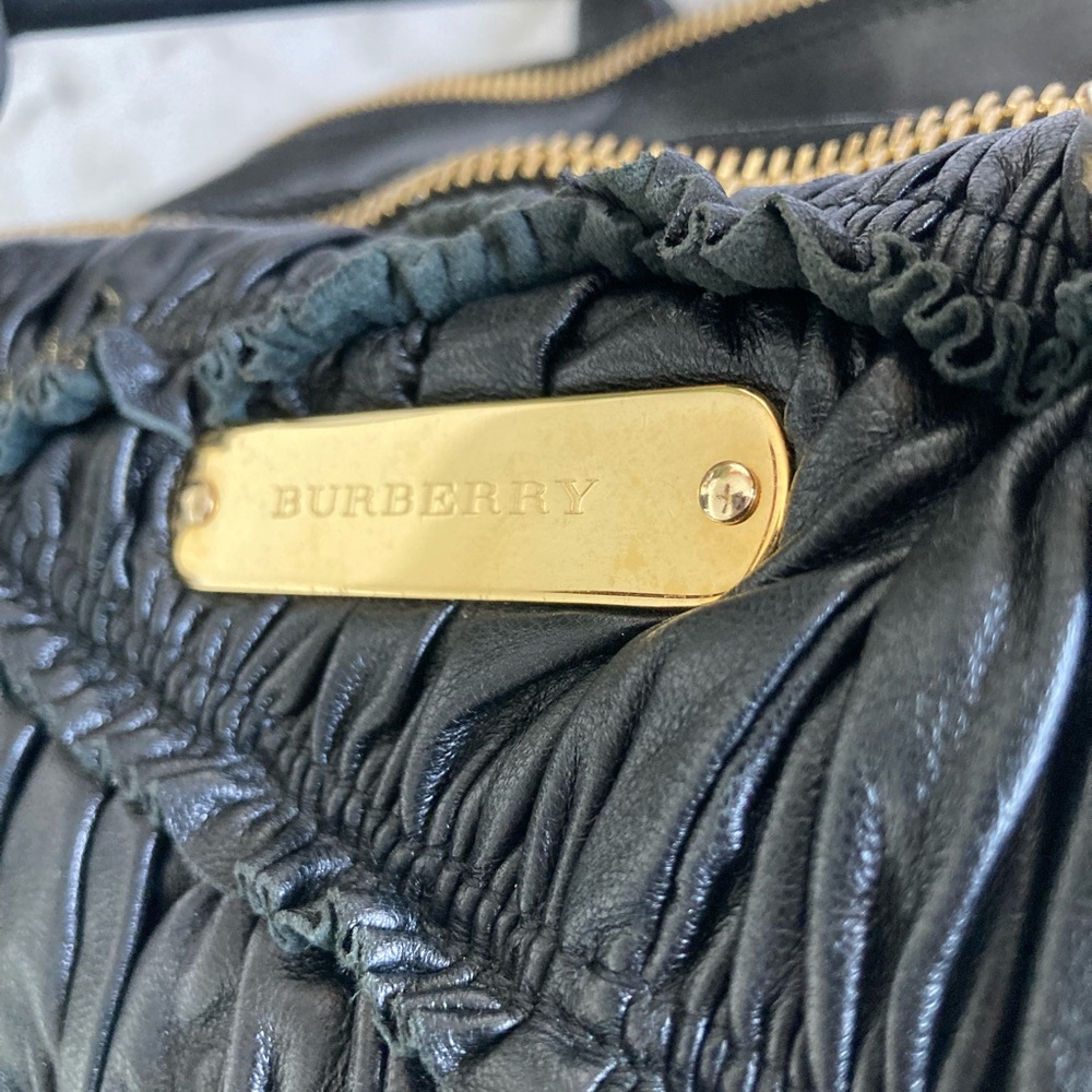 Burberry black gold buckle hardware leather bag - Picture 15 of 16